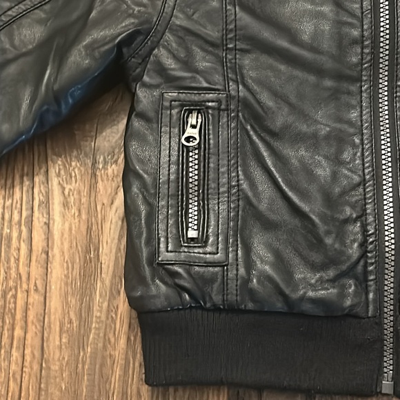 Hawke & Co. Boy’s Leather Jacket with Hood Size 4T EUC - Picture 3 of 7